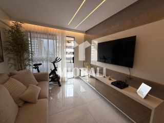 CR - Apartamento porteira fechada 3 quartos na Ponta Verde com 2 vagas