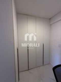 CR - Apartamento porteira fechada 3 quartos na Ponta Verde com 2 vagas