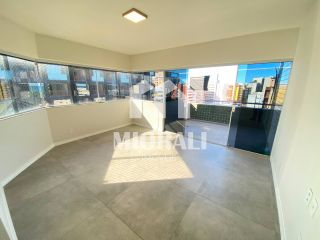 MV - Cobertura duplex 5 quartos sendo 3 suítes na Ponta Verde a 1 quadra da praia 291m²