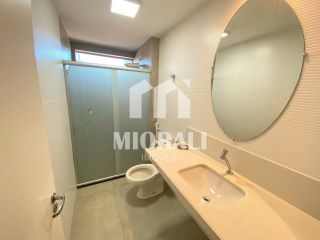 MV - Cobertura duplex 5 quartos sendo 3 suítes na Ponta Verde a 1 quadra da praia 291m²
