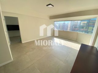 MV - Cobertura duplex 5 quartos sendo 3 suítes na Ponta Verde a 1 quadra da praia 291m²