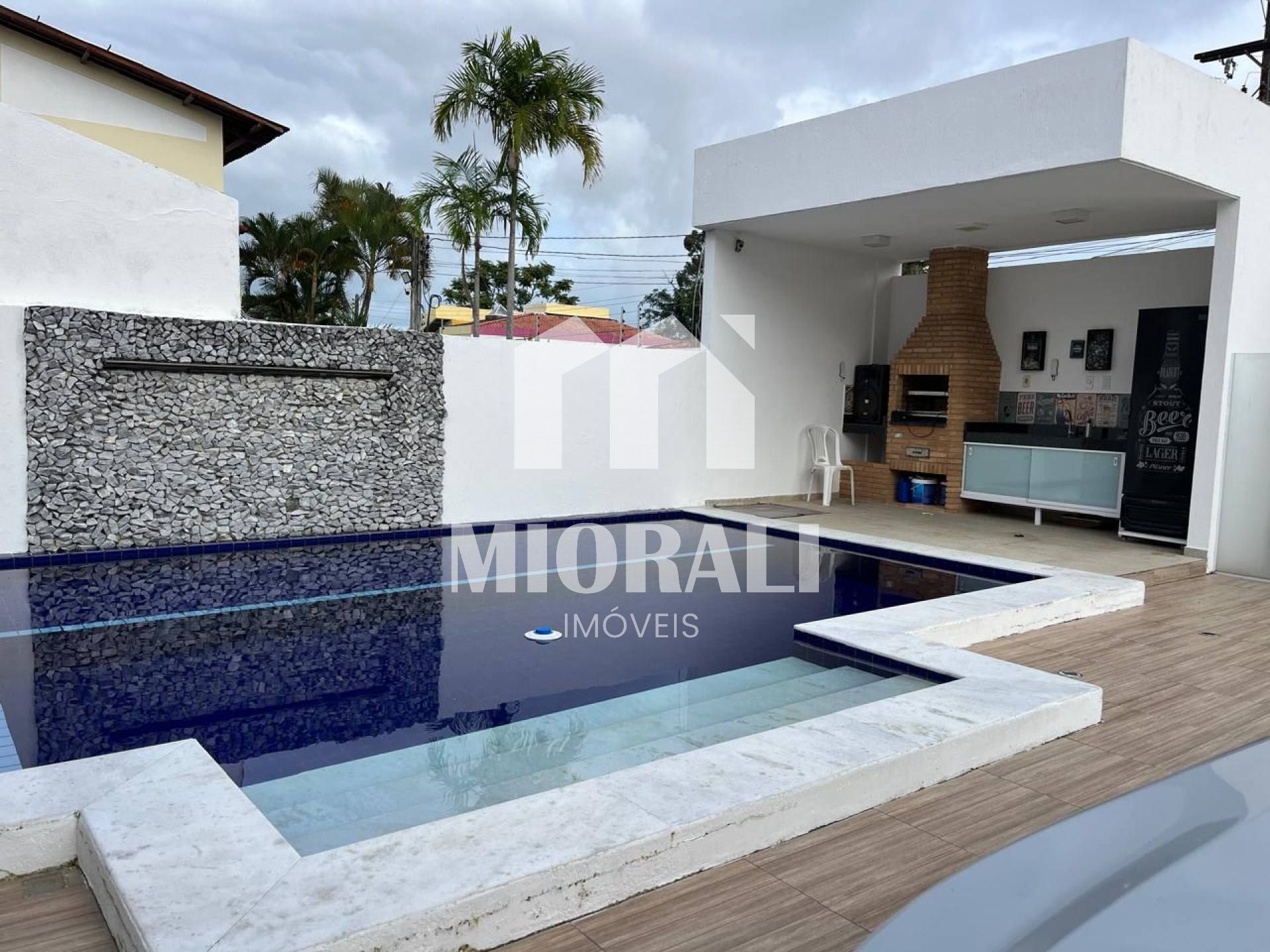 LT - Casa 5 quartos 4 suítes com piscina no Jardim Petrópolis próximo à Havan