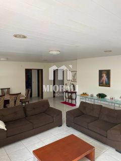 EG - Casa com 4 quartos 3 suítes piscina na Cidade Universitária