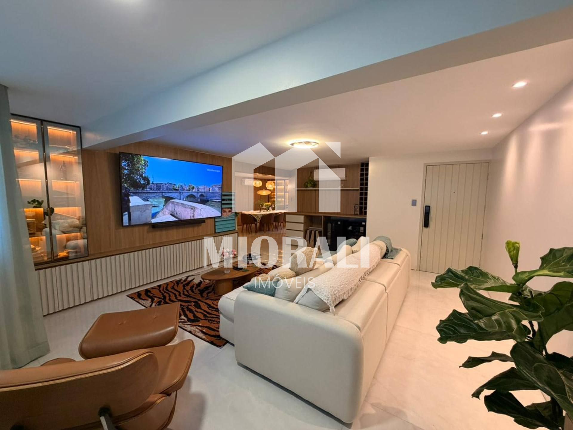 VG - Apartamento alto padrão porteira fechada na primeira quadra da praia da Ponta Verde