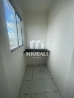 JV - Aluguel Casa duplex 3 suítes com quintal e 2 vagas em condomínio com piscina no Antares