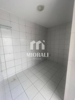 JV - Aluguel Casa duplex 3 suítes com quintal e 2 vagas em condomínio com piscina no Antares