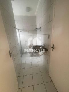 JV - Aluguel Casa duplex 3 suítes com quintal e 2 vagas em condomínio com piscina no Antares