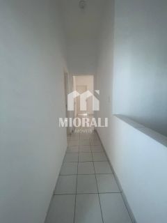 JV - Aluguel Casa duplex 3 suítes com quintal e 2 vagas em condomínio com piscina no Antares