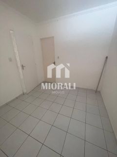 JV - Aluguel Casa duplex 3 suítes com quintal e 2 vagas em condomínio com piscina no Antares