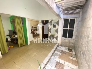 MV - Casa com 5 quartos e suíte na Ponta Grossa próximo ao Boteco do Tonho