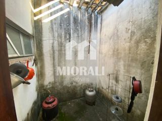 MV - Casa com 5 quartos e suíte na Ponta Grossa próximo ao Boteco do Tonho