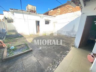 MV - Casa com 5 quartos e suíte na Ponta Grossa próximo ao Boteco do Tonho