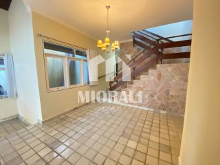 VG - Casa com 4 quartos e piscina no Aldebaran Beta com área gourmet e 3 suítes