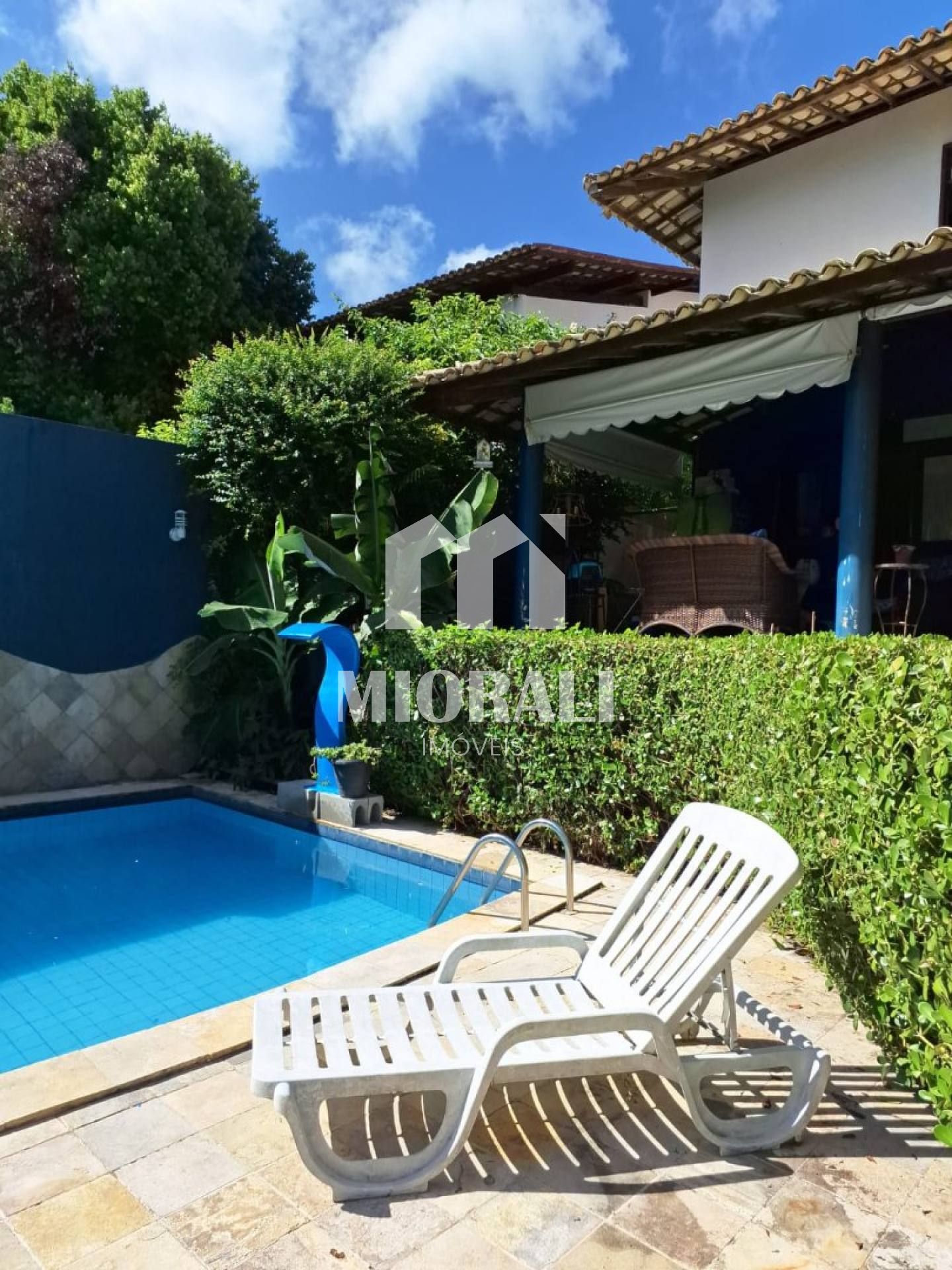 FC - Casa 4 quartos com piscina e energia solar no Aldebaran