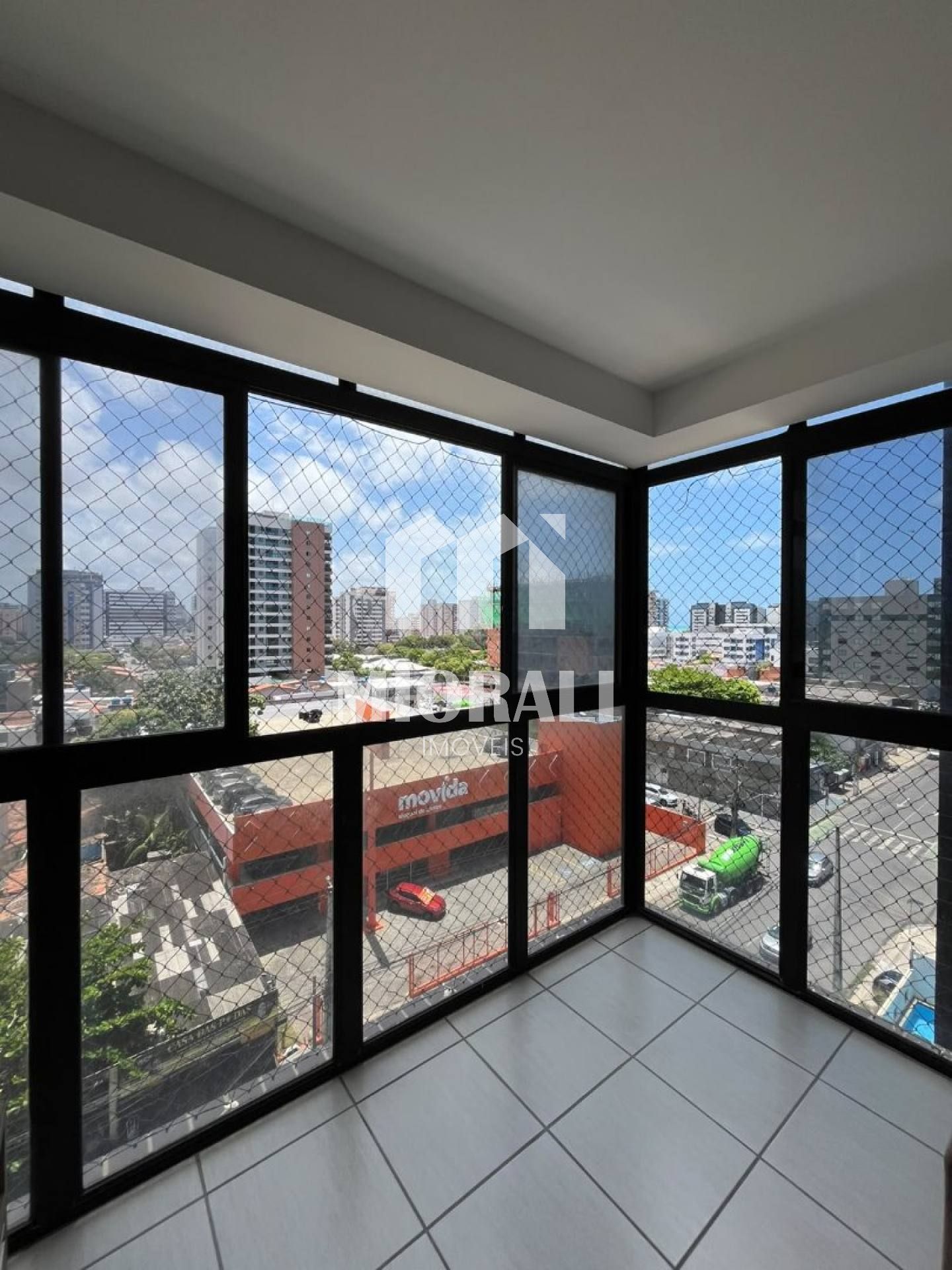 BD - Apartamento na Avenida Jatiúca, em frente a MOVIDA, com vista para praia