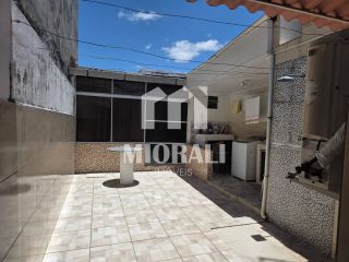 BR - Casa à venda no Clima Bom com 3 quartos, 2 suítes e quintal