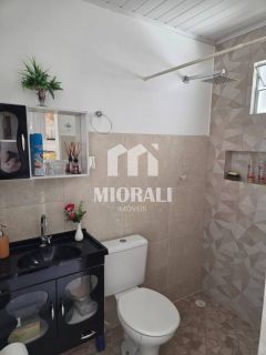 BR - Casa à venda no Clima Bom com 3 quartos, 2 suítes e quintal