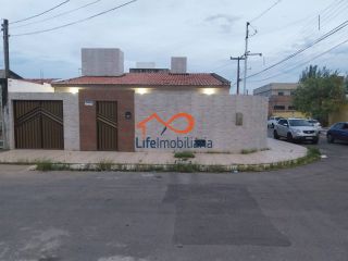 Casa de esquina com 300m² (Lado da Sombra) - Santa Lúcia