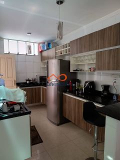 Casa de esquina com 300m² (Lado da Sombra) - Santa Lúcia