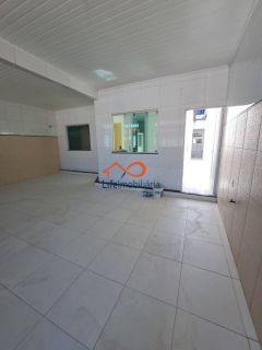 Linda Casa para Aluguel com 2/4 Sendo 1 Suíte, Próximo ao Mini Shopping São Brás - Sombra