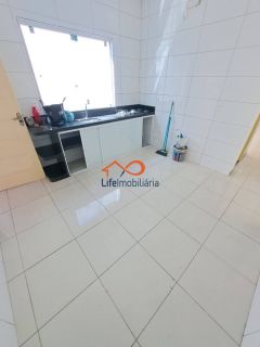 Linda Casa para Aluguel com 2/4 Sendo 1 Suíte, Próximo ao Mini Shopping São Brás - Sombra