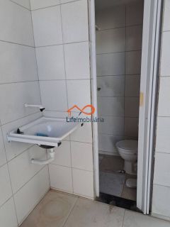 Linda Casa para Aluguel com 2/4 Sendo 1 Suíte, Próximo ao Mini Shopping São Brás - Sombra