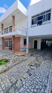 Imóvel Comercial à venda 300m² no bairro Suissa