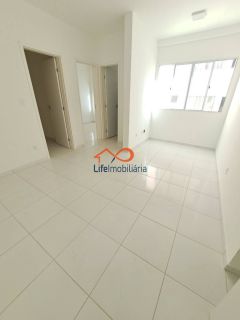 Apartamento à Venda – Condomínio Vida Residencial com 2/4, elevador, 1° Andar e Área de Lazer Completa.