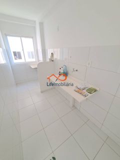 Apartamento à Venda – Condomínio Vida Residencial com 2/4, elevador, 1° Andar e Área de Lazer Completa.
