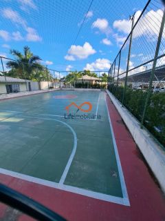 Apartamento à Venda – Condomínio Vida Residencial com 2/4, elevador, 1° Andar e Área de Lazer Completa.