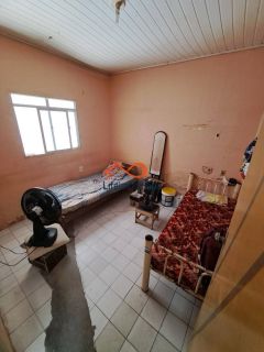 Casa à Venda no Bairro Aeroporto Com 3/4 - Excelente Localização