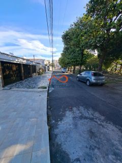 Casa à Venda no Bairro Aeroporto Com 3/4 - Excelente Localização