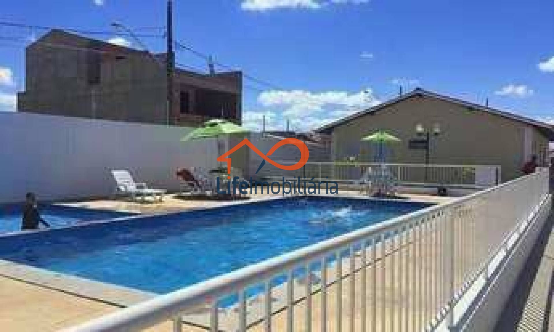 Apartamento à Venda com 2/4 no Condomínio Vila Jardins Mais Viver - São Brás