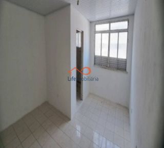 Casa à Venda no Bairro Industrial com 4 Quartos Sendo Duas Suítes.