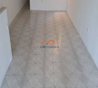 Casa à Venda no Bairro Industrial com 4 Quartos Sendo Duas Suítes.