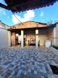 Casa à venda com 3/4 Sendo 1 Suíte, 2 Cozinhas, Garagem - na Palestina