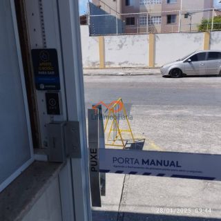 Apartamento à venda com 2/4 na Farolândia