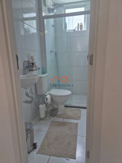 Apartamento Mobiliado à Venda no Condomínio Park Barra Mais Viver Com 2/4, Varanda e Área de Lazer Completa.