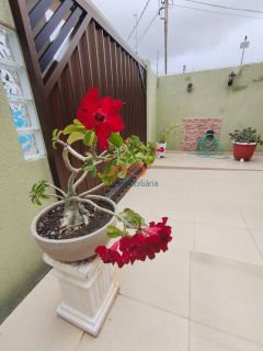 Linda Casa à Venda, Com 3/4 Sendo 1 Suíte, 3 Vagas de Garagem, Reformada e Super Funcional.
