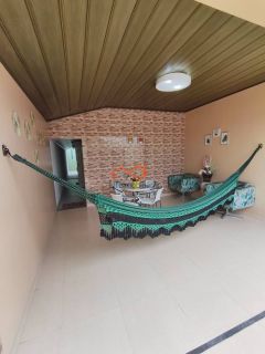 Linda Casa à Venda, Com 3/4 Sendo 1 Suíte, 3 Vagas de Garagem, Reformada e Super Funcional.