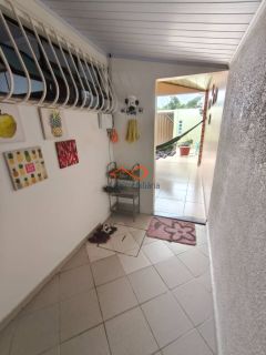 Linda Casa à Venda, Com 3/4 Sendo 1 Suíte, 3 Vagas de Garagem, Reformada e Super Funcional.