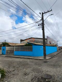 Casa com 3/4 para Vender no Bairro Aeroporto