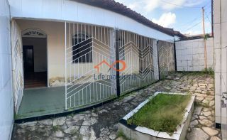 Casa com 3/4 e Garagem Para Até 02 Carros à Venda no Bairro São Conrado