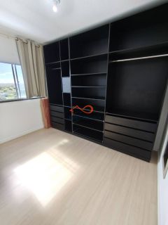 Apartamento Semi Mobiliado Para Alugar no Condomínio Jardim de Aruana Com 2/4 Sendo 1 Suíte