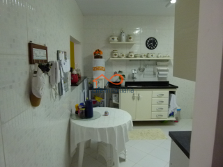 Casa com 2/4 na Aruana