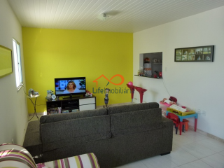 Casa com 2/4 na Aruana