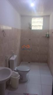 Casa à venda no Fernando Collor Com 4/4, 2WC e Garagem.