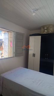 Casa à venda no Fernando Collor Com 4/4, 2WC e Garagem.