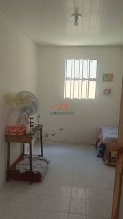 Casa à venda no Fernando Collor Com 4/4, 2WC e Garagem.
