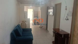 Casa à venda no Fernando Collor Com 4/4, 2WC e Garagem.